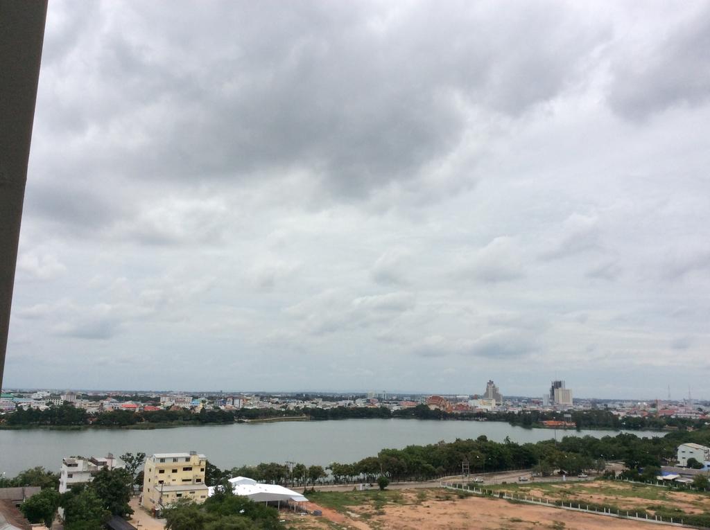 Himawari At Condominium Khon Kaen Phòng bức ảnh